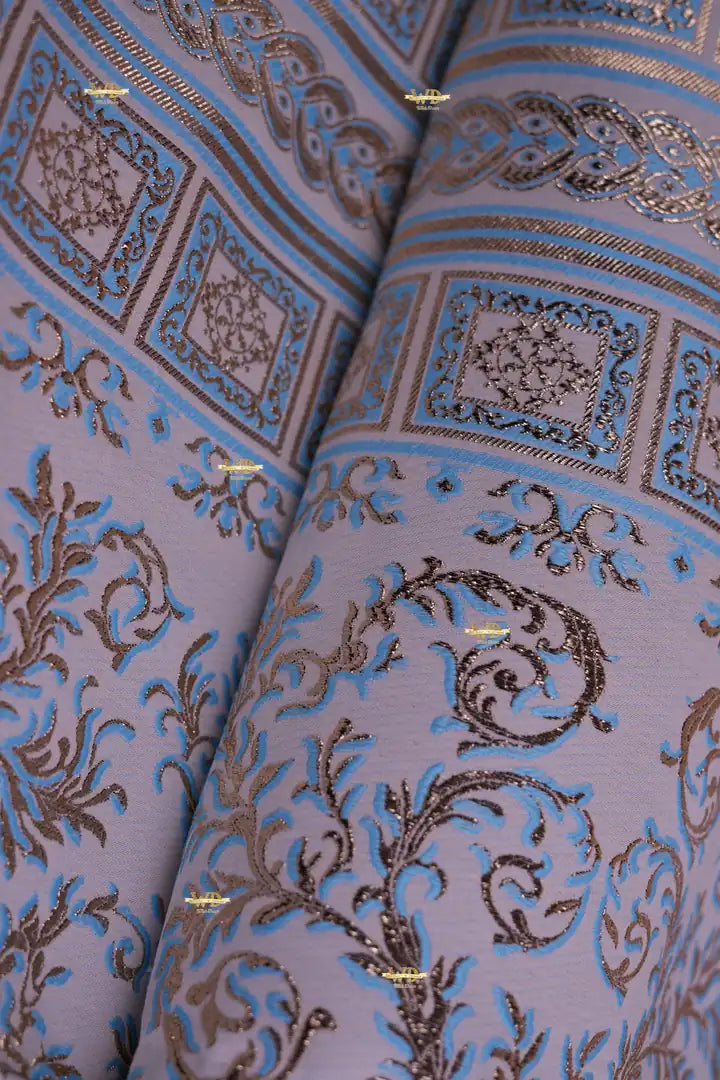 Broché Sari Style Baroque