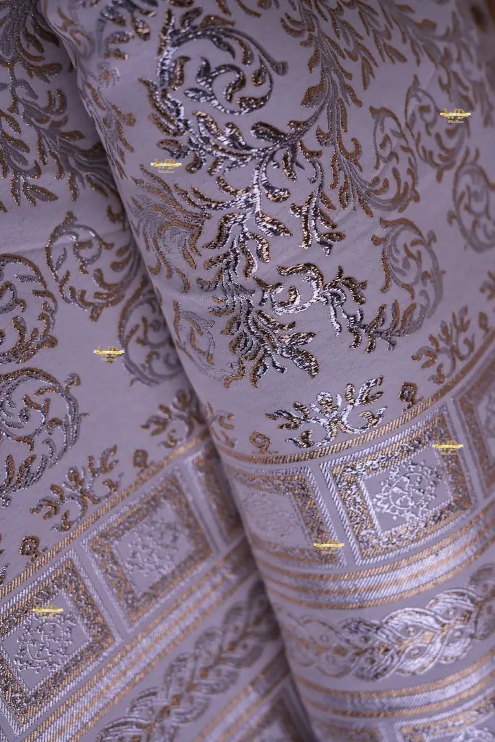 Broché Sari Style Baroque