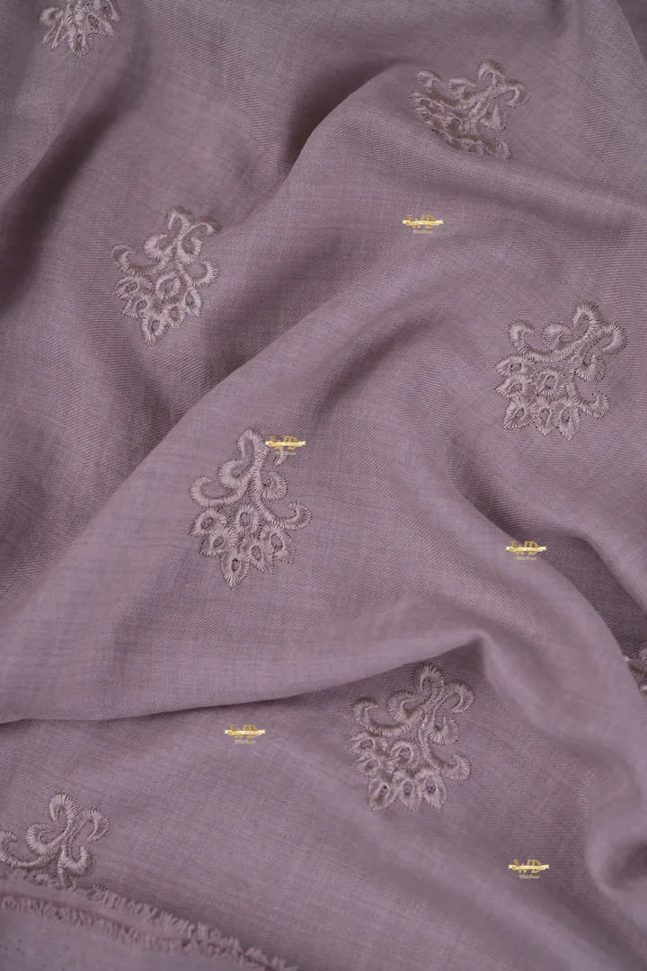 Laine Brodée Motif Arabesque